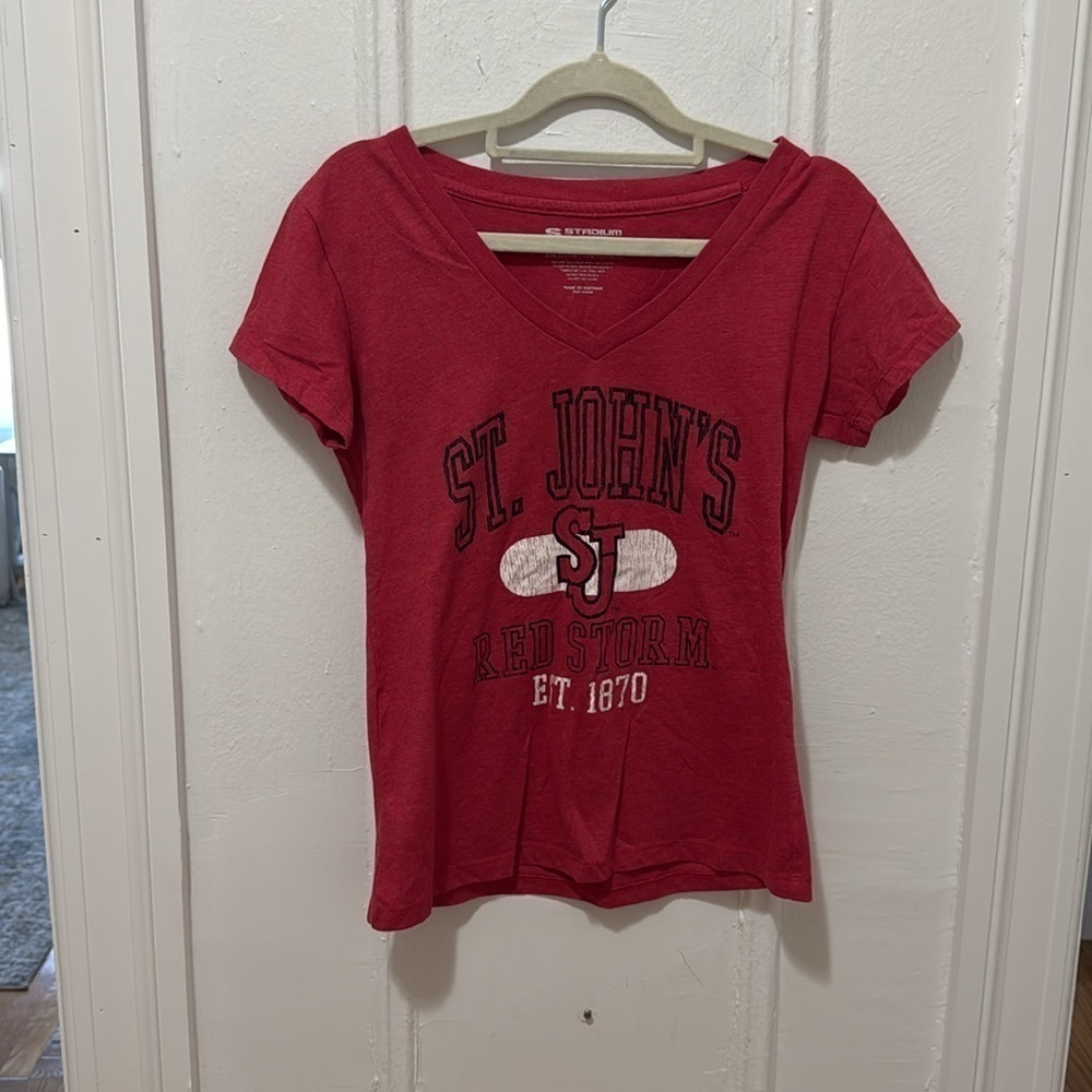 Red Top - Picture 4 of 4